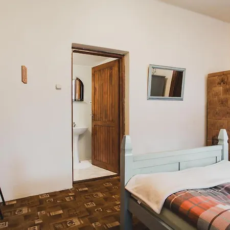 Villa Stara Szkola Krempna Exterior foto